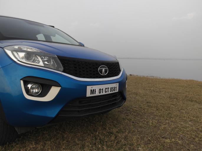 How is Tata moters Five Star SUV Nexon? Read Review | टाटाची फाईव्ह स्टारवाली नेक्सॉन कशी आहे? वाचा Review How is Tata moters Five Star SUV Nexon? Read Review | टाटाची फाईव्ह स्टारवाली नेक्सॉन कशी आहे? वाचा Review