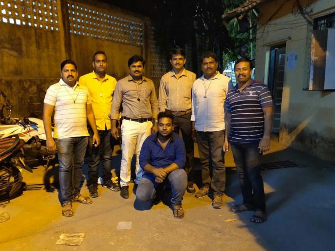 Khan arrested by police | हद्दपारप्रकरणी खानला अटक Khan arrested by police | हद्दपारप्रकरणी खानला अटक