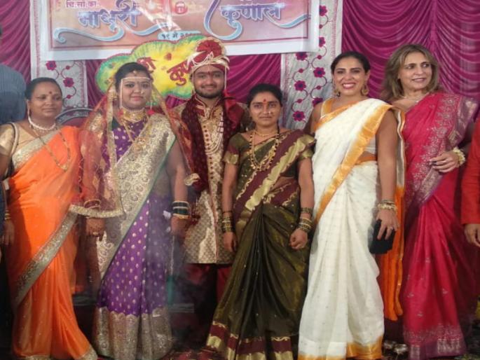 only on phone invitation two american woman come for marriage in india | आमंत्रणासाठी केला फक्त एक फोन ;थेट अमेरिकेतून आल्या पाहुण्या दोन 