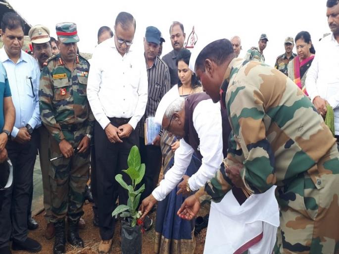 Launch of tree plantation program at Shendrabun | शेंद्राबन येथे वृक्षलागवड अभियानाचा शुभारंभ  Launch of tree plantation program at Shendrabun | शेंद्राबन येथे वृक्षलागवड अभियानाचा शुभारंभ