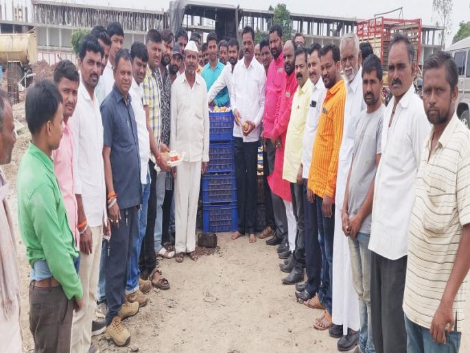 Launch of Tomato Shopping Center at Karmad | करमाड येथे टोमॅटो खरेदीकेंद्र्राचा शुभारंभ Launch of Tomato Shopping Center at Karmad | करमाड येथे टोमॅटो खरेदीकेंद्र्राचा शुभारंभ