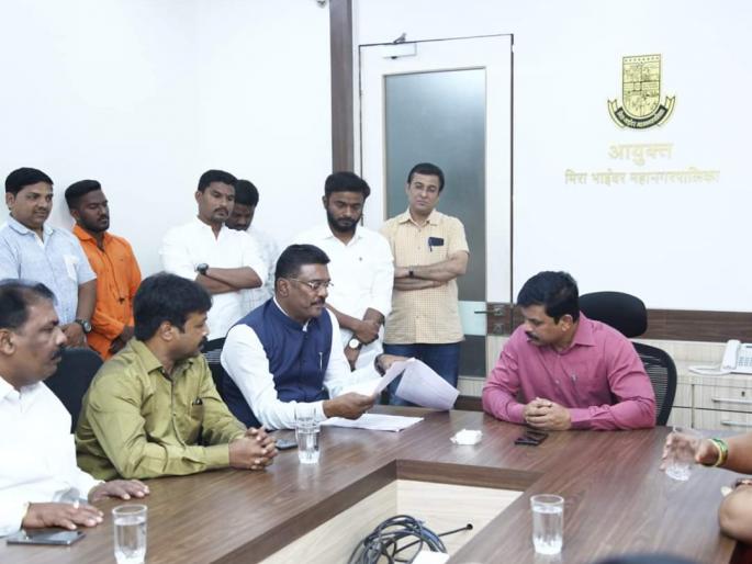 BJP' Wants remove the statue of Chhatrapati Shivaji Maharaj in Mira-Bhayander; Shiv Sena allegation | मीरा-भाईंदरमध्ये छत्रपती शिवरायांचा पुतळा हटवण्याचा भाजपाचा डाव; शिवसेनेने दिला इशारा  BJP' Wants remove the statue of Chhatrapati Shivaji Maharaj in Mira-Bhayander; Shiv Sena allegation | मीरा-भाईंदरमध्ये छत्रपती शिवरायांचा पुतळा हटवण्याचा भाजपाचा डाव; शिवसेनेने दिला इशारा