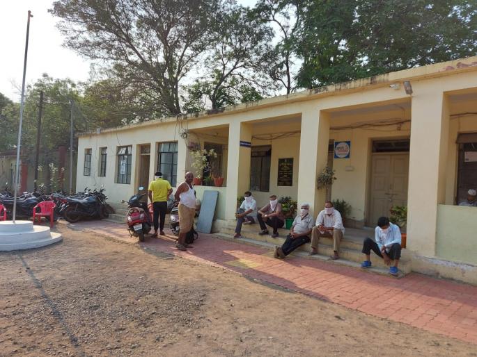 The Morning Walk was left out but the police had to leave the air | coronavirus; जाऊद्याना घरी औषधाची वेळ झाली... The Morning Walk was left out but the police had to leave the air | coronavirus; जाऊद्याना घरी औषधाची वेळ झाली...