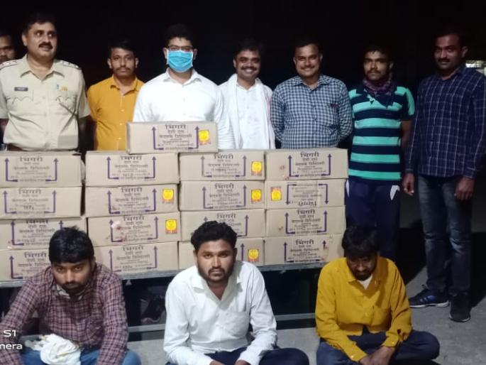 CoronaVirus: Bhokardan police take action against illegal alcohol retailers | CoronaVirus : संचारबंदीतही दारू विक्री; भोकरदन पोलिसांची अवैध दारूविक्रेत्यांवर कारवाई