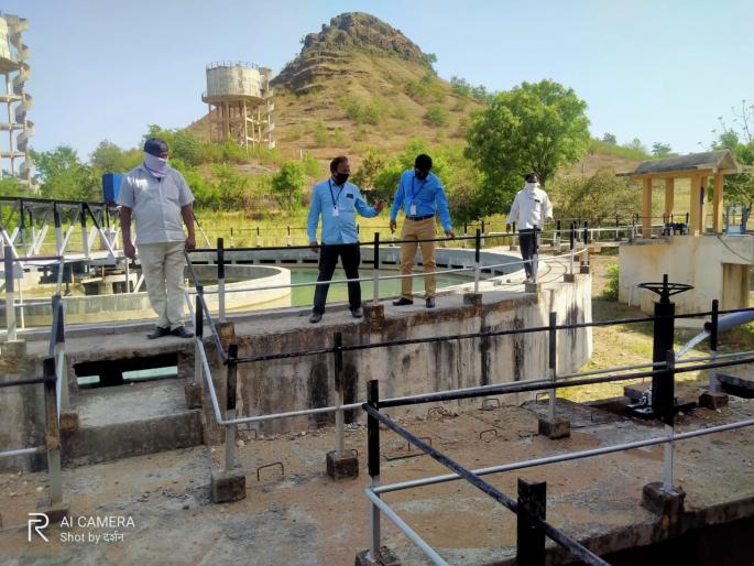 Gadana village, which was the first to demand a tanker, finally became tanker-free | सर्वात पहिले टँकरची मागणी करणारे गदाणा गाव अखेर झाले टँकरमुक्त Gadana village, which was the first to demand a tanker, finally became tanker-free | सर्वात पहिले टँकरची मागणी करणारे गदाणा गाव अखेर झाले टँकरमुक्त