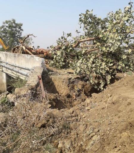 The villagers still guard day and night in Wardha district | अद्याप कोरोनामुक्त असलेल्या वर्ध्यात ग्रामस्थांचा दिवसरात्र पहारा