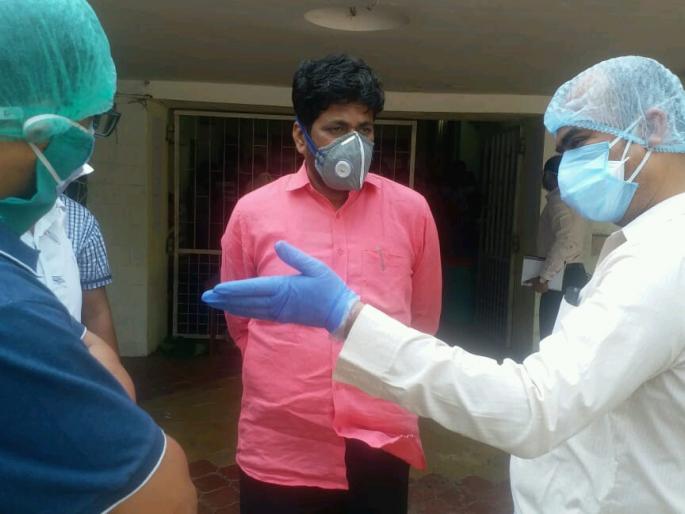 The Guardian Minister inspected GMC and Covid Care Center | पालकमंत्र्यांनी केली जीएमसी आणि कोविड केअर सेंटरची केली पाहणी The Guardian Minister inspected GMC and Covid Care Center | पालकमंत्र्यांनी केली जीएमसी आणि कोविड केअर सेंटरची केली पाहणी