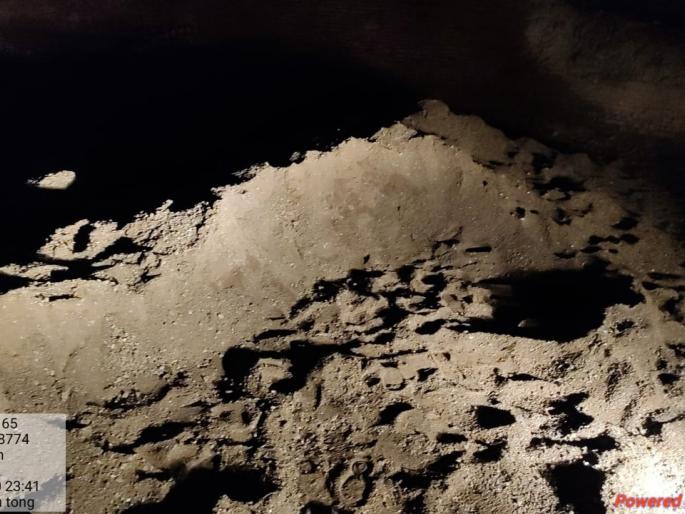 Deputy Collector of Parbhani confiscated illegal stock of sand | परभणीत उपजिल्हाधिकाऱ्यांनी जप्त केला वाळूचा अवैध साठा Deputy Collector of Parbhani confiscated illegal stock of sand | परभणीत उपजिल्हाधिकाऱ्यांनी जप्त केला वाळूचा अवैध साठा