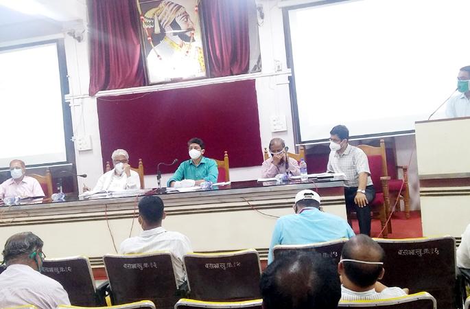 The knock of ‘Lokmat’; Order to take strict action against sellers of bogus fertilizers and seeds | ‘लोकमत’ चा दणका; बोगस खते, बियाणे विकणाºयांवर कठोर कारवाई करण्याचा आदेश The knock of ‘Lokmat’; Order to take strict action against sellers of bogus fertilizers and seeds | ‘लोकमत’ चा दणका; बोगस खते, बियाणे विकणाºयांवर कठोर कारवाई करण्याचा आदेश