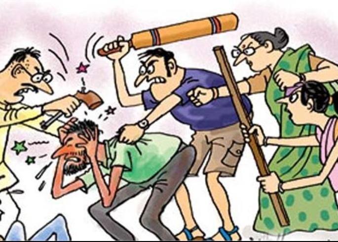 The tenant laid the floor on the landlord's head; Because you will be surprised to hear ... | भाडेकरूने मालकिणीच्या डोक्यात घातली फरशी; कारण ऐकून थक्क व्हाल... The tenant laid the floor on the landlord's head; Because you will be surprised to hear ... | भाडेकरूने मालकिणीच्या डोक्यात घातली फरशी; कारण ऐकून थक्क व्हाल...