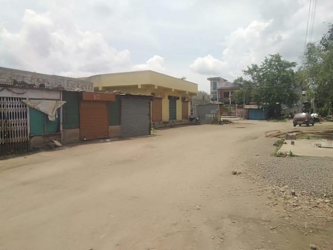 Corona report of a police officer from Darfal Sina is positive | दारफळ सीना येथील पोलीस कर्मचाºयाचा कोरोना अहवाल पॉझिटिव्ह Corona report of a police officer from Darfal Sina is positive | दारफळ सीना येथील पोलीस कर्मचाºयाचा कोरोना अहवाल पॉझिटिव्ह