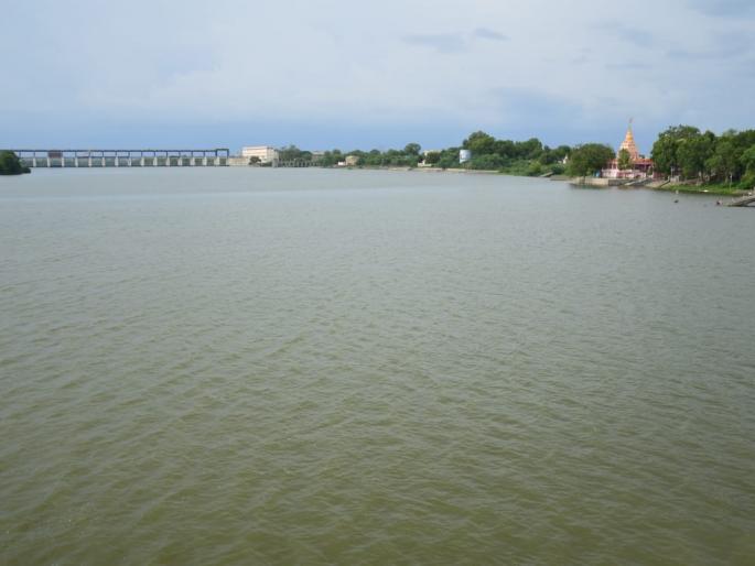 Vishnupuri project is full, doors will open at any moment | विष्णुपुरी प्रकल्प भरला, कोणत्याही क्षणी दरवाजे उघडणार Vishnupuri project is full, doors will open at any moment | विष्णुपुरी प्रकल्प भरला, कोणत्याही क्षणी दरवाजे उघडणार