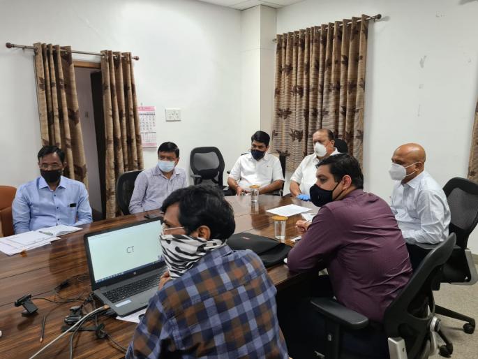 Decision on lockdown in consultation with health minister: Mushrif | आरोग्य मंत्र्याशी चर्चा करून लॉकडाऊनबाबत निर्णय : मुश्रीफ Decision on lockdown in consultation with health minister: Mushrif | आरोग्य मंत्र्याशी चर्चा करून लॉकडाऊनबाबत निर्णय : मुश्रीफ