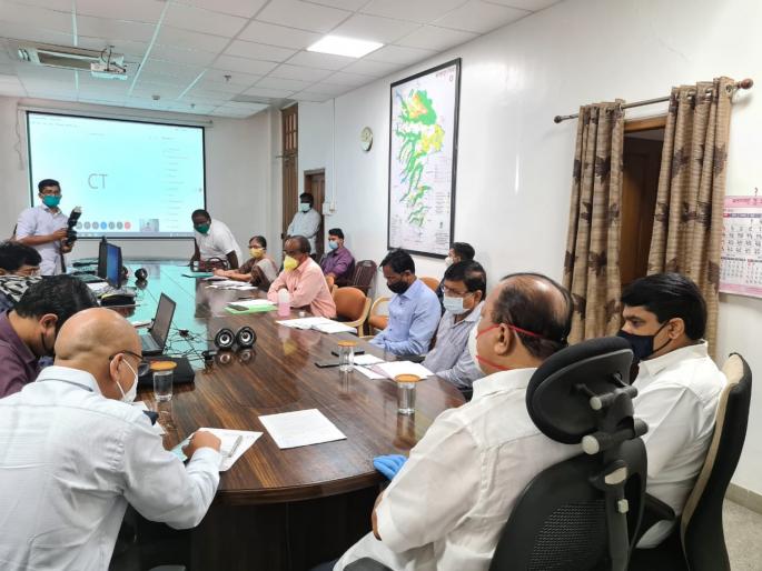 Take stern action without a mask: Mushrif | विना मास्कसाठी कठोर कारवाई करा: मुश्रीफ Take stern action without a mask: Mushrif | विना मास्कसाठी कठोर कारवाई करा: मुश्रीफ