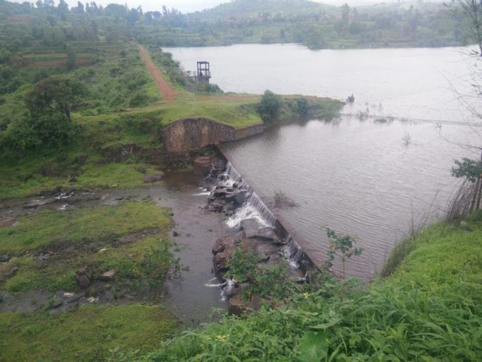 Khamkarwadi seepage lake 'overflow'! | खामकरवाडी पाझर तलाव 'ओव्हरफ्लो ' ! Khamkarwadi seepage lake 'overflow'! | खामकरवाडी पाझर तलाव 'ओव्हरफ्लो ' !