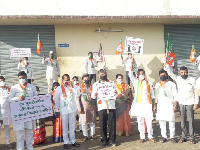 Mahavikas Aghadi government are neglected in farmers all problems in the state : Chandrakant Patil | सध्या महाविकास आघाडी सरकारची अवस्था 'नाचता येईना म्हणे अंगण वाकडं' : चंद्रकांत पाटील Mahavikas Aghadi government are neglected in farmers all problems in the state : Chandrakant Patil | सध्या महाविकास आघाडी सरकारची अवस्था 'नाचता येईना म्हणे अंगण वाकडं' : चंद्रकांत पाटील