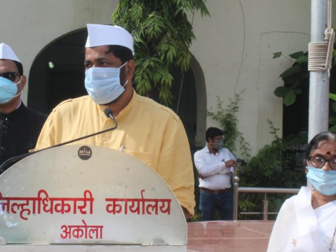 Let's defeat Corona with unity - Guardian Minister Bachchu Kadu | एकजुटीने कोरोनावर मात करु - पालकमंत्री बच्चू कडू Let's defeat Corona with unity - Guardian Minister Bachchu Kadu | एकजुटीने कोरोनावर मात करु - पालकमंत्री बच्चू कडू