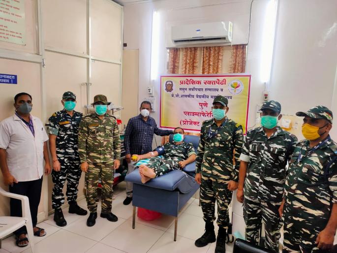Corona virus: Ideally! 40 soldiers donated plasma in a fortnight in sasoon | Corona virus : आदर्शवत! ससूनमध्ये पंधरा दिवसांत ४० जवानांनी केले प्लाझ्मा दान Corona virus: Ideally! 40 soldiers donated plasma in a fortnight in sasoon | Corona virus : आदर्शवत! ससूनमध्ये पंधरा दिवसांत ४० जवानांनी केले प्लाझ्मा दान