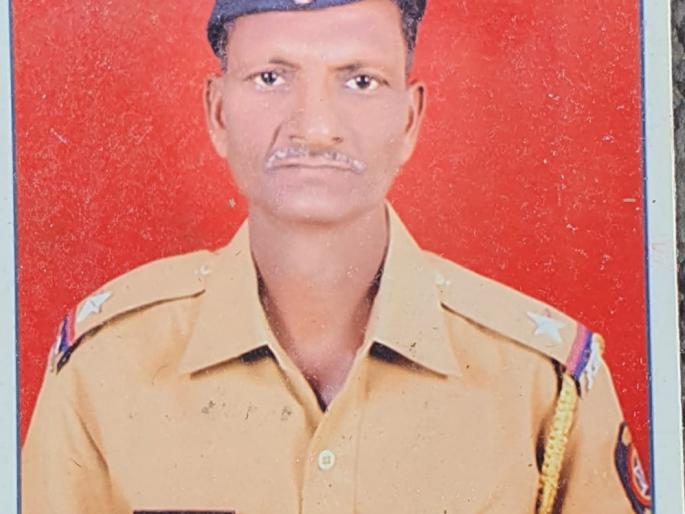 Shocking! Assistant Faujdar suicide by shot himself in Jalna | धक्कादायक ! जालन्यात सहायक फौजदाराची गोळी झाडून आत्महत्या Shocking! Assistant Faujdar suicide by shot himself in Jalna | धक्कादायक ! जालन्यात सहायक फौजदाराची गोळी झाडून आत्महत्या