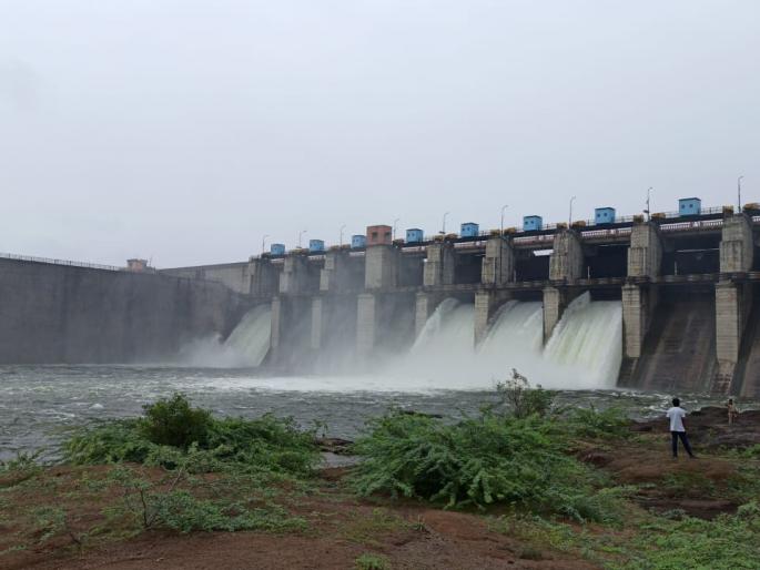 Five gates of Majalgaon Dam opened, discharged at 6,000 cusecs | माजलगाव धरणाचे पाच दरवाजे उघडले , 6 हजार क्युसेकने विसर्ग Five gates of Majalgaon Dam opened, discharged at 6,000 cusecs | माजलगाव धरणाचे पाच दरवाजे उघडले , 6 हजार क्युसेकने विसर्ग