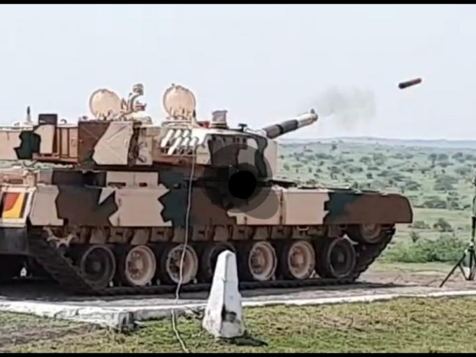 'Laser guided' anti-tank missile test successful: long-range targets can be destroyed | 'लेझर गायडेड' रणगाडाभेदी क्षेपणास्त्राची चाचणी यशस्वी : लांब पल्ल्याचे लक्ष्य करता येणार नष्ट 'Laser guided' anti-tank missile test successful: long-range targets can be destroyed | 'लेझर गायडेड' रणगाडाभेदी क्षेपणास्त्राची चाचणी यशस्वी : लांब पल्ल्याचे लक्ष्य करता येणार नष्ट