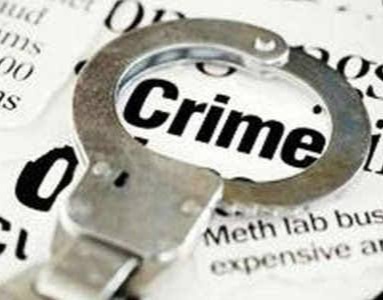 Container ran away of Liquor by show feared; crime registred in talegaon | उत्पादन शुल्क विभागाने अडवलेला मद्याचा कंटेनर दमदाटी करून नेला; दरोड्याचा गुन्हा दाखल Container ran away of Liquor by show feared; crime registred in talegaon | उत्पादन शुल्क विभागाने अडवलेला मद्याचा कंटेनर दमदाटी करून नेला; दरोड्याचा गुन्हा दाखल