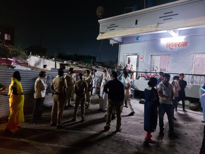 Stepmother's son murdered with a sharp weapon; Incident at Pandharpur | Breaking; वडिलांचा कोरोनाने मृत्यू झाल्यानंतर सावत्र आईचा खून Stepmother's son murdered with a sharp weapon; Incident at Pandharpur | Breaking; वडिलांचा कोरोनाने मृत्यू झाल्यानंतर सावत्र आईचा खून