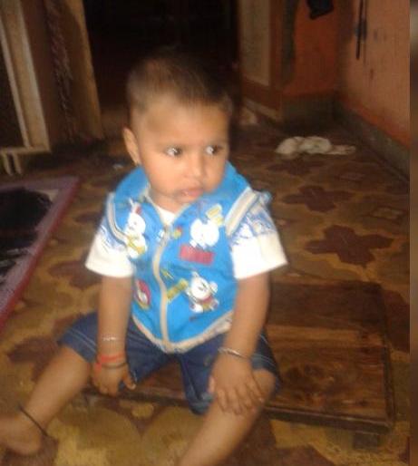 Shocking; Four-year-old Chimuradya dies after falling on wall; The incident happened on his birthday | धक्कादायक; भिंत अंगावर पडल्याने चार वर्षाच्या चिमुरडयाचा मृत्यू; वाढदिवसादिवशी घडली घटना