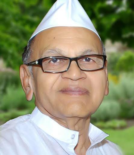 Hundreds lost their support, Ratanlal Bafna passed away | शेकडोंचा आधारवड हरविला, रतनलाल बाफना यांचे निधन Hundreds lost their support, Ratanlal Bafna passed away | शेकडोंचा आधारवड हरविला, रतनलाल बाफना यांचे निधन