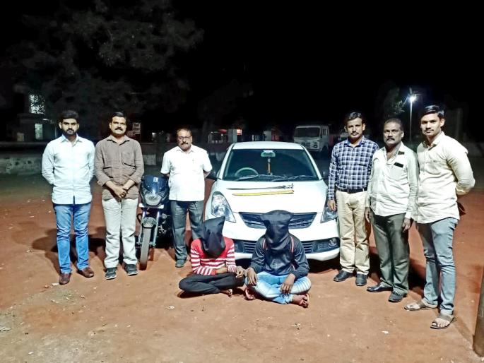Two persons arrested from Indapur for committing robbery in Solapur district | इंदापूरमधून येऊन सोलापूर जिल्ह्यात जबरी चोरी करणाऱ्या दोघांना अटक Two persons arrested from Indapur for committing robbery in Solapur district | इंदापूरमधून येऊन सोलापूर जिल्ह्यात जबरी चोरी करणाऱ्या दोघांना अटक
