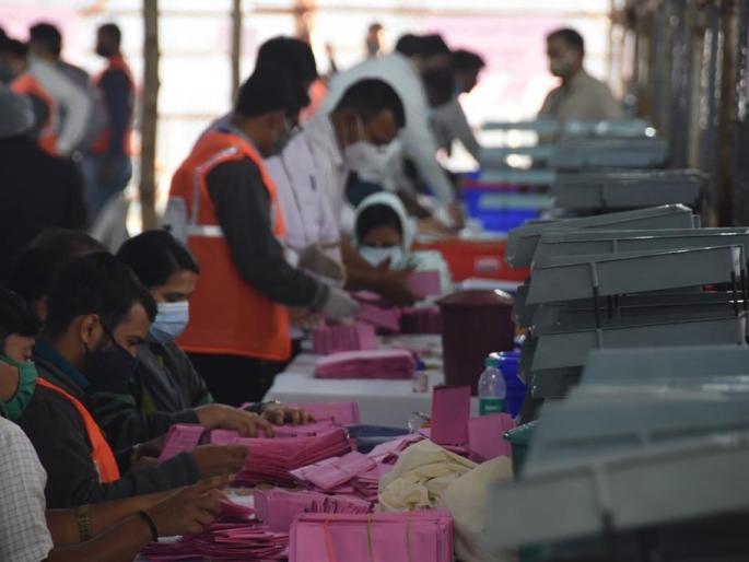 Arun Lad has a big lead while Jayant Asgavar has a going on victory mode | अरुण लाड यांच्याकडे मोठी आघाडी तर जयंत आसगावकरांची विजयाकडे वाटचाल Arun Lad has a big lead while Jayant Asgavar has a going on victory mode | अरुण लाड यांच्याकडे मोठी आघाडी तर जयंत आसगावकरांची विजयाकडे वाटचाल