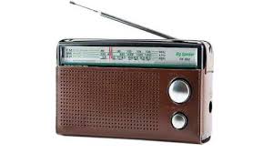 It's new to listen to; Kurnoor village day starts with radio news! | ऐकावं ते नवलच; कुरनूर गावच्या दिवसाची सुरुवातच होते रेडिओच्या बातम्यांपासून! It's new to listen to; Kurnoor village day starts with radio news! | ऐकावं ते नवलच; कुरनूर गावच्या दिवसाची सुरुवातच होते रेडिओच्या बातम्यांपासून!