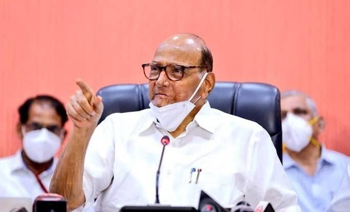 Defamatory text about Sharad Pawar on Twitter; Crime on two persons in Baramati | शरद पवारांबद्दल ट्विटरवर बदनामीकारक मजकूर; बारामतीत दोन जणांवर गुन्हा