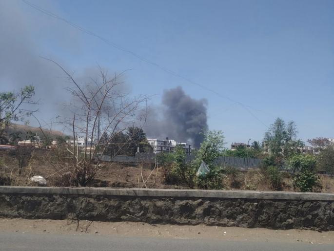 Pune fire: fire at a factory in dhayari area in Pune | Pune fire : पुण्यातील धायरी परिसरातील कारखान्याला आग Pune fire: fire at a factory in dhayari area in Pune | Pune fire : पुण्यातील धायरी परिसरातील कारखान्याला आग