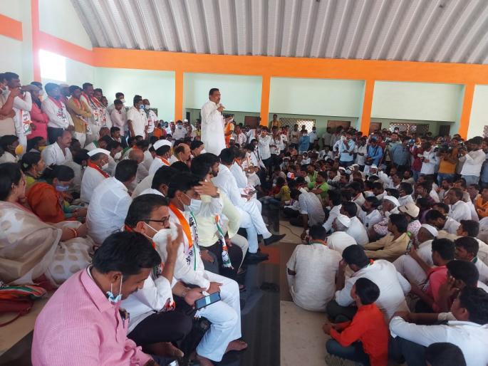 Corona is taking off her mask as she thinks she is not in the world: Jayant Patil | कोरोना जगात नाही असे वाटत असल्याने मास्क काढून बोलतोय : जयंत पाटील 