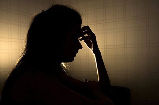 Husband arrested for married women to commit suicide | चारित्र्यावर संशय घेत विवाहितेला आत्महत्येस प्रवृत्त केल्याप्रकरणी पतीला अटक