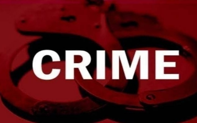 Thrill in Pune! Wife murdered by husband; Incident in Bhekrainagar | पुण्यात थरार! भररस्त्यात पत्नीवर चाकूने सपासप वार करुन निर्घृण खून; भेकराईनगरमधील घटना Thrill in Pune! Wife murdered by husband; Incident in Bhekrainagar | पुण्यात थरार! भररस्त्यात पत्नीवर चाकूने सपासप वार करुन निर्घृण खून; भेकराईनगरमधील घटना
