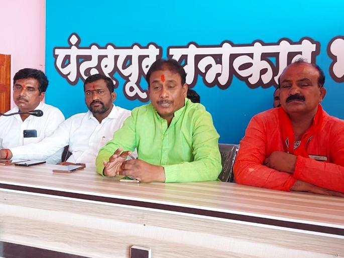 Wherever there is power, there can be work; That is why we will cooperate with Bhalke: Dilip Dhotre | जिकडे सत्ता तिकडेच काम होऊ शकतात; म्हणूनच आम्ही भालकेंना सहकार्य करू : दिलीप धोत्रे Wherever there is power, there can be work; That is why we will cooperate with Bhalke: Dilip Dhotre | जिकडे सत्ता तिकडेच काम होऊ शकतात; म्हणूनच आम्ही भालकेंना सहकार्य करू : दिलीप धोत्रे