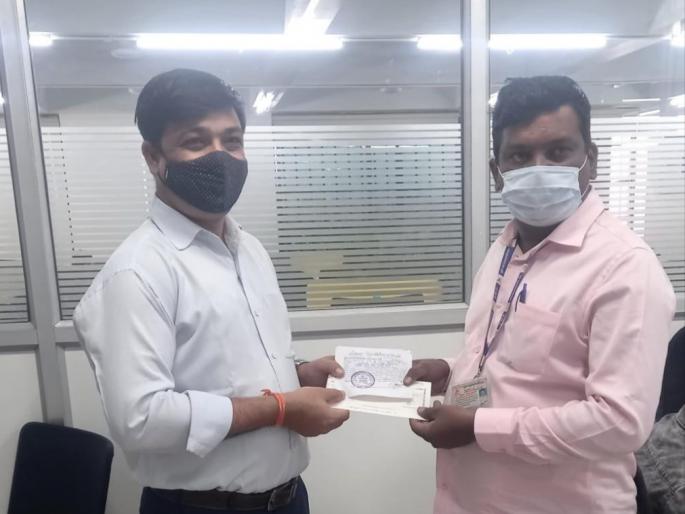 Violating the rules of municipal administration; Bajaj Finance Company fined Rs 86,000 | प्रशासनाच्या नियमांचे उल्लंघन: पुण्यातील बजाज फायनान्स कंपनीला ८६ हजारांचा दंड Violating the rules of municipal administration; Bajaj Finance Company fined Rs 86,000 | प्रशासनाच्या नियमांचे उल्लंघन: पुण्यातील बजाज फायनान्स कंपनीला ८६ हजारांचा दंड