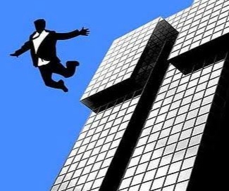 The boyfriend who had gone to meet the married woman pushed from the terrace; Incidents in Pimpri | विवाहित महिलेला भेटायला गेलेल्या प्रियकर तरुणाला टेरेसवरून ढकलले; पिंपरीतील घटना The boyfriend who had gone to meet the married woman pushed from the terrace; Incidents in Pimpri | विवाहित महिलेला भेटायला गेलेल्या प्रियकर तरुणाला टेरेसवरून ढकलले; पिंपरीतील घटना