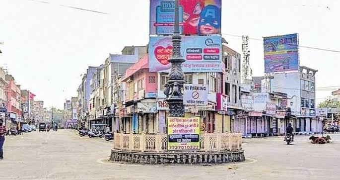 Baramati Lockdown: Deputy CM announces 7-day strict lockdown in Baramati from midnight on Tuesday | Baramati Lockdown : उपमुख्यमंत्र्यांच्या बारामतीत मंगळवारी मध्यरात्रीपासून ७ दिवसांच्या कडक लॉकडाऊनची घोषणा Baramati Lockdown: Deputy CM announces 7-day strict lockdown in Baramati from midnight on Tuesday | Baramati Lockdown : उपमुख्यमंत्र्यांच्या बारामतीत मंगळवारी मध्यरात्रीपासून ७ दिवसांच्या कडक लॉकडाऊनची घोषणा