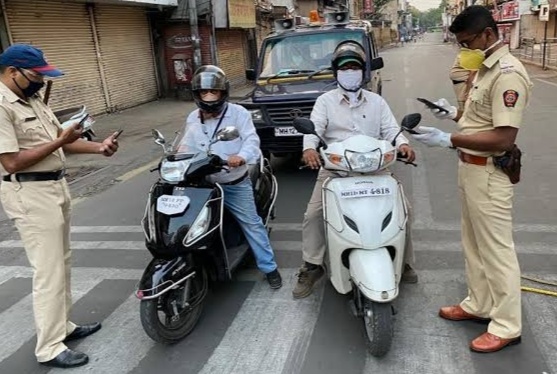 'E-pass' is available only for medical and funeral in Pune; So far 60 thousand applications | पुण्यात वैद्यकीय अन अंत्यसंस्कारासाठीच मिळतोय 'ई पास'; आत्तापर्यंत तब्बल ६० हजार अर्ज 'E-pass' is available only for medical and funeral in Pune; So far 60 thousand applications | पुण्यात वैद्यकीय अन अंत्यसंस्कारासाठीच मिळतोय 'ई पास'; आत्तापर्यंत तब्बल ६० हजार अर्ज