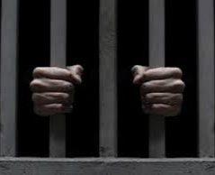 Life imprisonment to six people for stabbing a young man murder case . | कोयत्याने डोक्यात वार करून तरुणाचा खून केल्याप्रकरणी न्यायालयाने सहा जणांना ठोठावली जन्मठेपेची शिक्षा Life imprisonment to six people for stabbing a young man murder case . | कोयत्याने डोक्यात वार करून तरुणाचा खून केल्याप्रकरणी न्यायालयाने सहा जणांना ठोठावली जन्मठेपेची शिक्षा