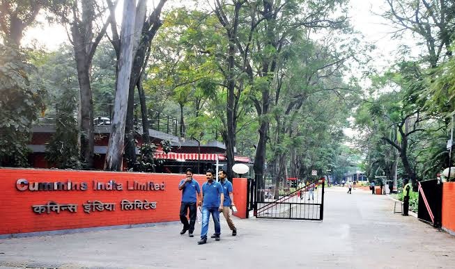 Corona Virus : Pune's 'Cummins' company Corona's 'hotspot'; Municipal Corporation orders to stop work for 3 days | Corona Virus : पुण्यातील 'कमिन्स' कंपनी कोरोनाचा 'हॉटस्पॉट' ; महापालिकेकडून ३ दिवस कामकाज बंद ठेवण्याचे आदेश   Corona Virus : Pune's 'Cummins' company Corona's 'hotspot'; Municipal Corporation orders to stop work for 3 days | Corona Virus : पुण्यातील 'कमिन्स' कंपनी कोरोनाचा 'हॉटस्पॉट' ; महापालिकेकडून ३ दिवस कामकाज बंद ठेवण्याचे आदेश