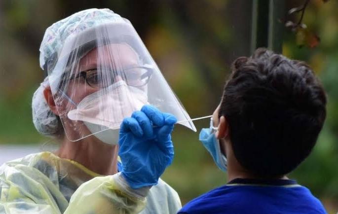 Corona virus Pune: Positive! 840 new patients in Pune city on Saturday; 1 thousand 949 people discharged | Corona virus Pune : सकारात्मक! पुणे शहरात शनिवारी दिवसभरात ८४० नवे रुग्ण; १ हजार ९४९ जणांना डिस्चार्ज Corona virus Pune: Positive! 840 new patients in Pune city on Saturday; 1 thousand 949 people discharged | Corona virus Pune : सकारात्मक! पुणे शहरात शनिवारी दिवसभरात ८४० नवे रुग्ण; १ हजार ९४९ जणांना डिस्चार्ज