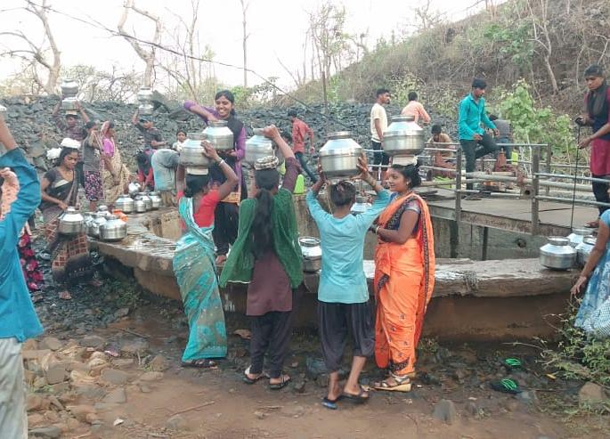 Water scarcity in 15 villages of Malegaon taluka | मालेगाव तालुक्यातील १५ गावांना पाणीटंचाईच्या झळा