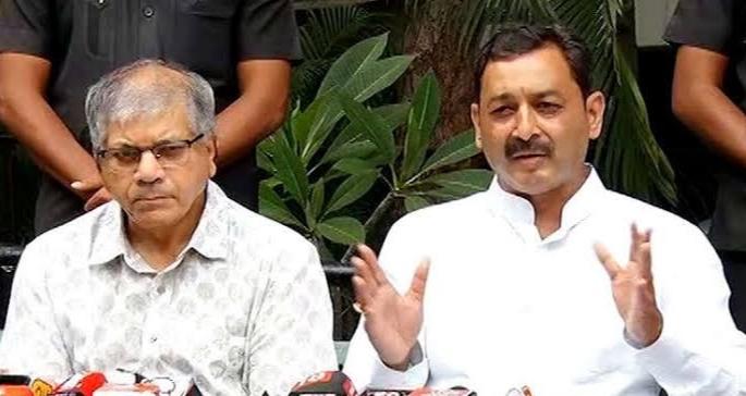 Maratha Reservation: Prakash Ambedkar tells Sambhaji Raje 'this' legal way regarding Maratha reservation! Meeting in Pune | Maratha Reservation : प्रकाश आंबेडकरांनी खासदार संभाजीराजेंना सांगितला मराठा आरक्षणासाठीचा 'हा' कायदेशीर मार्ग! Maratha Reservation: Prakash Ambedkar tells Sambhaji Raje 'this' legal way regarding Maratha reservation! Meeting in Pune | Maratha Reservation : प्रकाश आंबेडकरांनी खासदार संभाजीराजेंना सांगितला मराठा आरक्षणासाठीचा 'हा' कायदेशीर मार्ग!