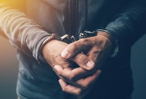 Two arrested for stolen jewellery from dead bodies at Jumbo Covid Center in Pimpri | बाणेर येथील कोविड सेंटरमधील मृतांच्या अंगावरील दागिने चोरणाऱ्या दोघांना अटक