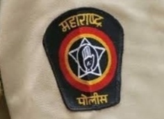 Three police including a police sub-inspector have been suspended in a bribery case | पुण्यात कारवाईचा दणका! लाच प्रकरणातील पोलीस उपनिरीक्षकासह तीन पोलीस कर्मचारी निलंबित Three police including a police sub-inspector have been suspended in a bribery case | पुण्यात कारवाईचा दणका! लाच प्रकरणातील पोलीस उपनिरीक्षकासह तीन पोलीस कर्मचारी निलंबित