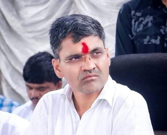 It is important to save people's lives today: MLA Nilesh Lanke | आजच्या घडीला लोकांचा जीव वाचणं महत्वाचं : आमदार निलेश लंके 